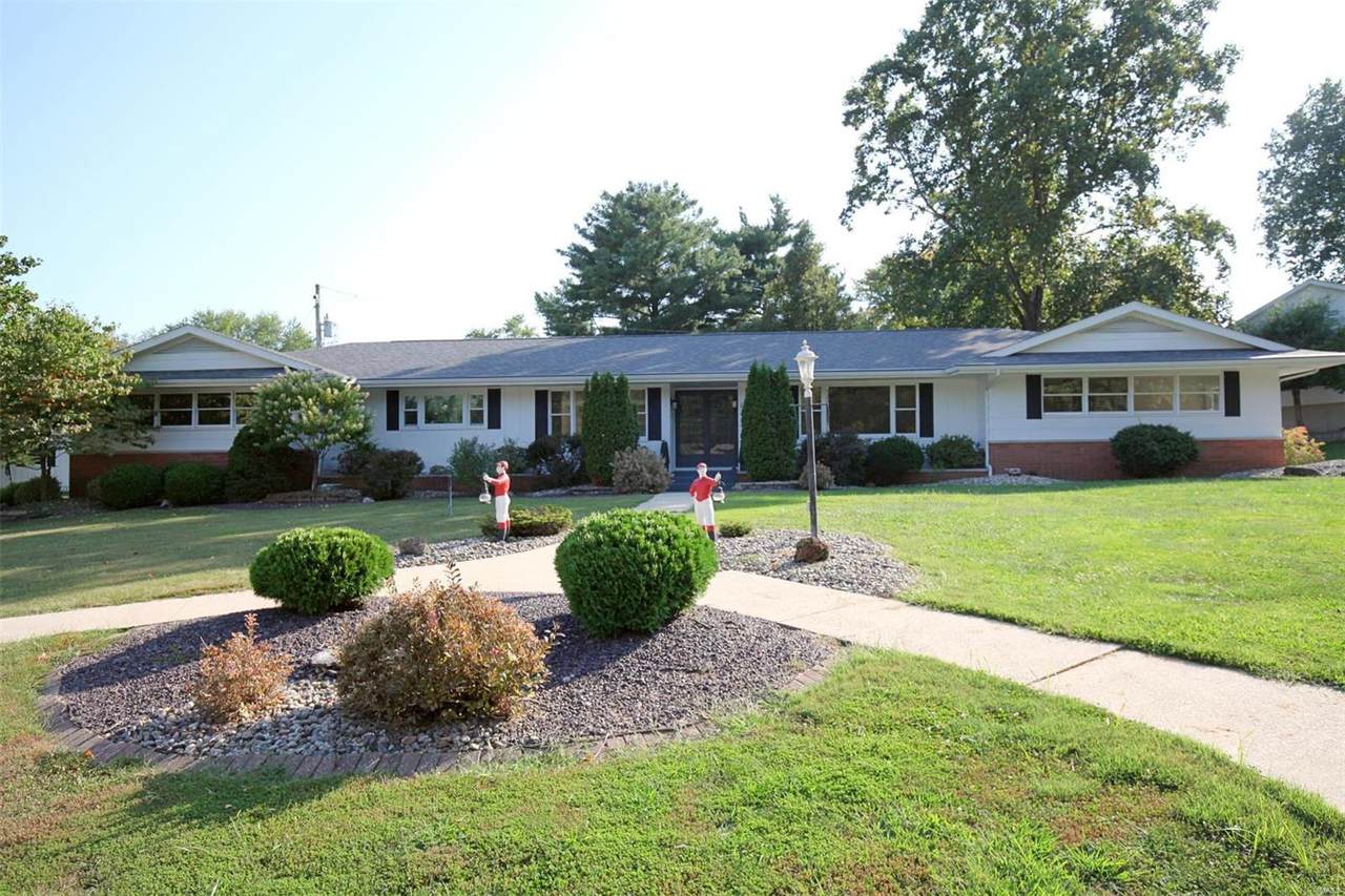 1404 Morning Glory Drive - Photo 1