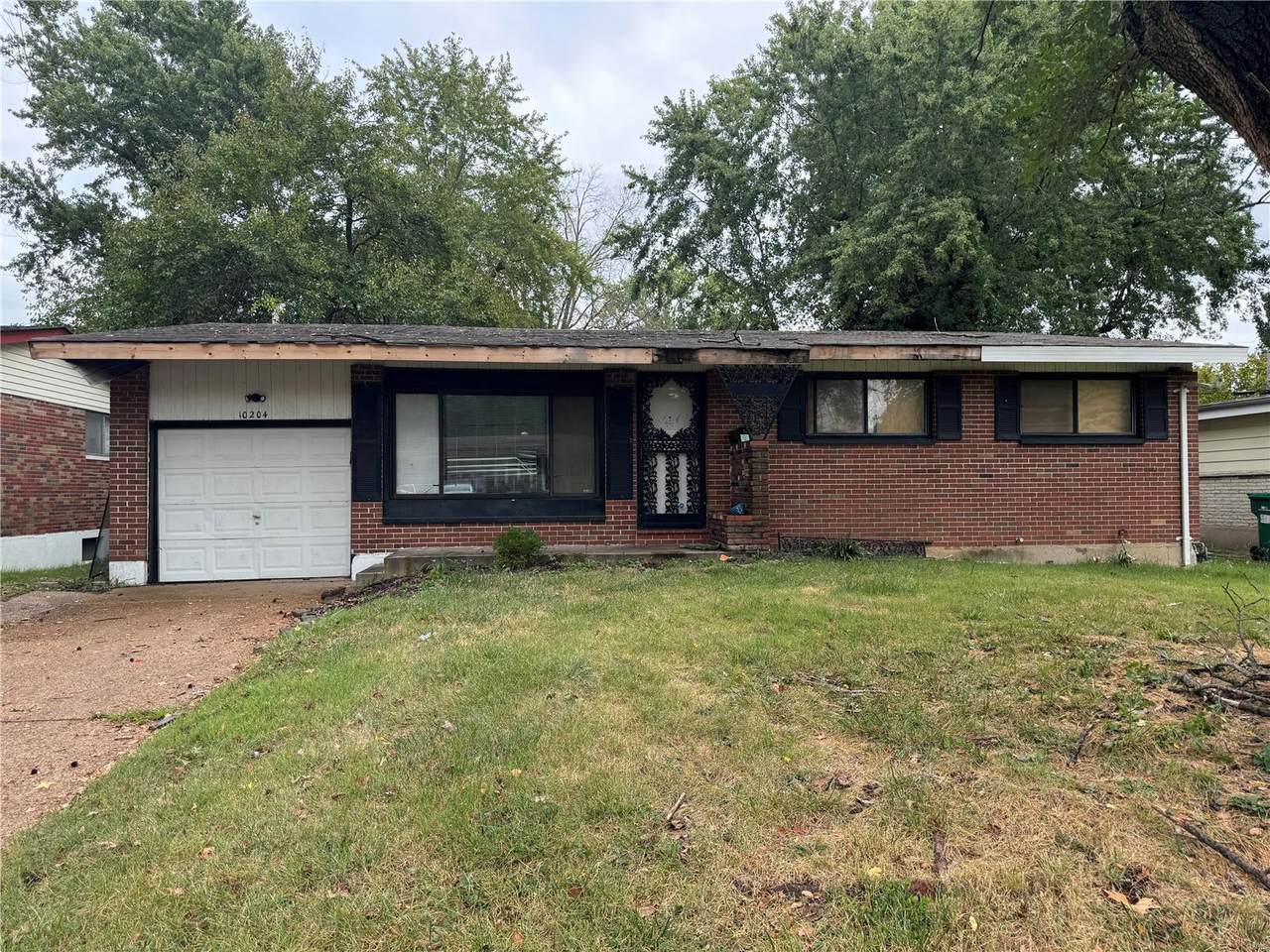 10204 Edgefield Drive - Photo 1