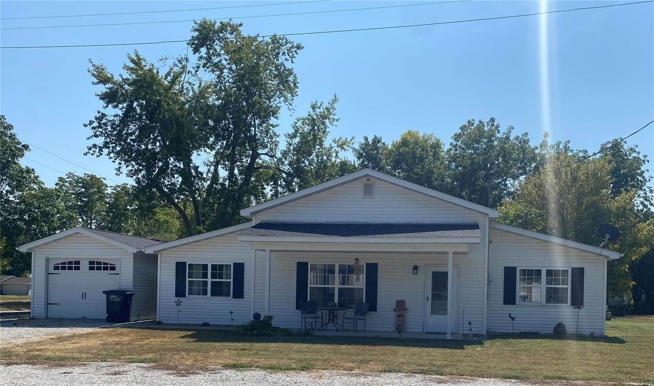 411 Main Street - Photo 1