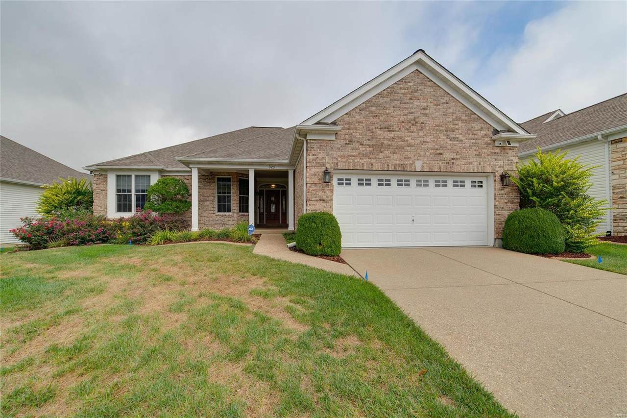323 Seahawk Drive - Photo 1
