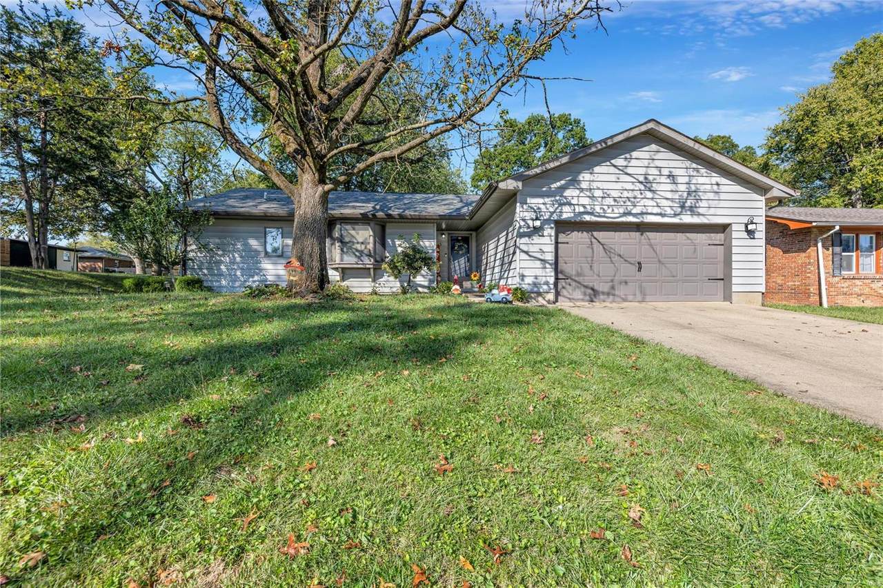 13 Eastwood Drive - Photo 1