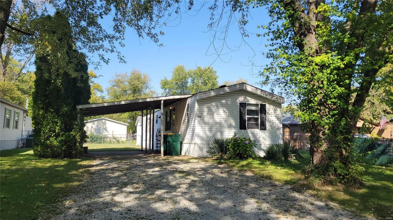 220 Meddows Lane - Photo 1