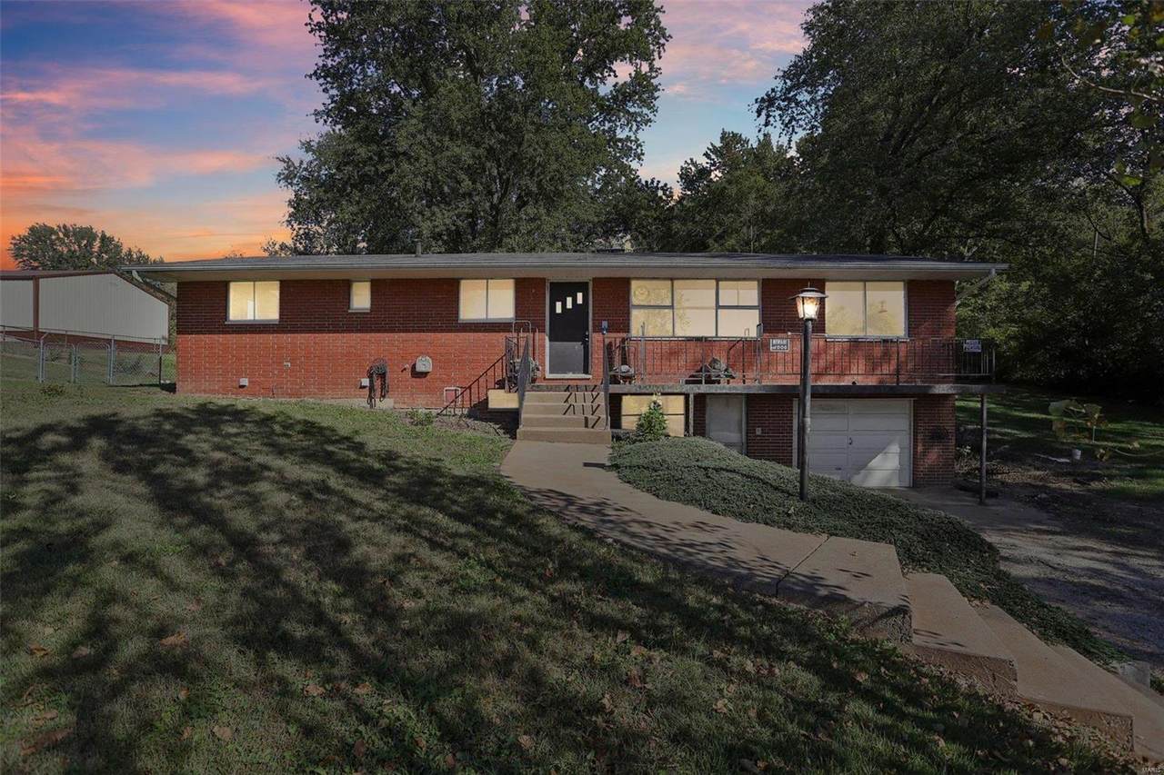 604 Villa Drive - Photo 1