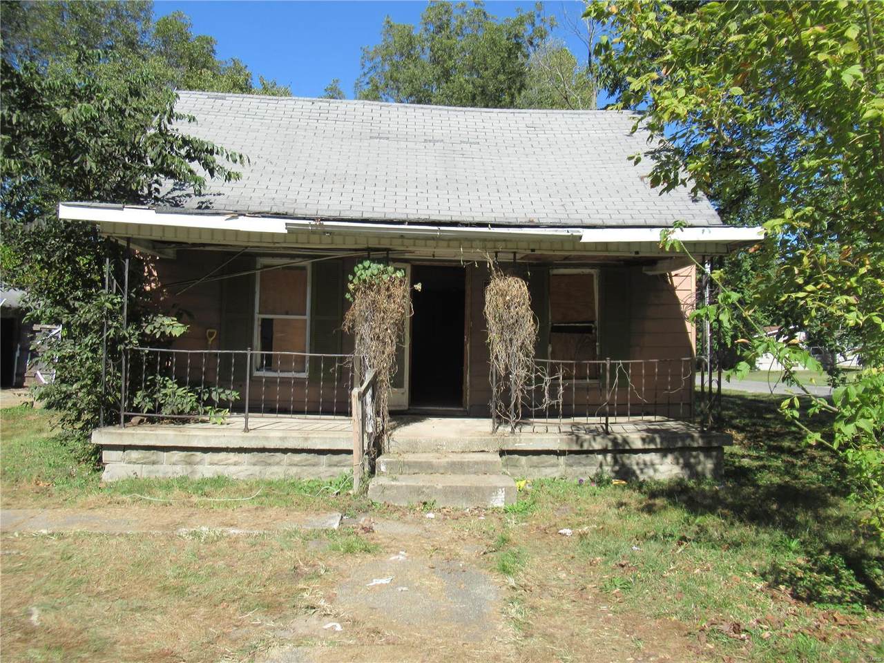 306 Walnut Street - Photo 1