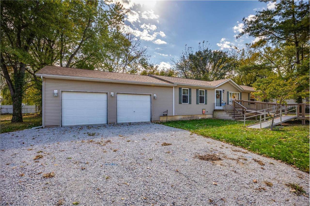 932 Voge Street - Photo 1