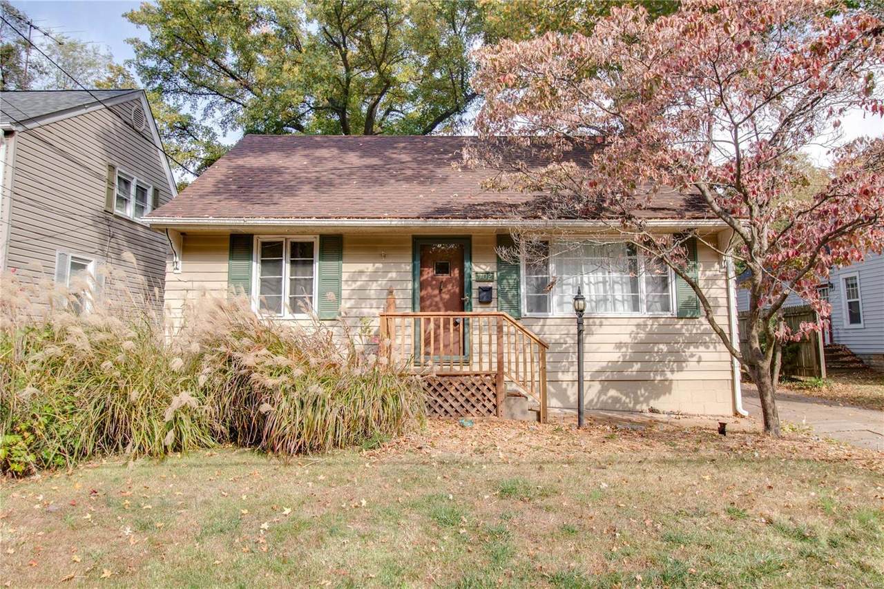 902 Danforth Street - Photo 1