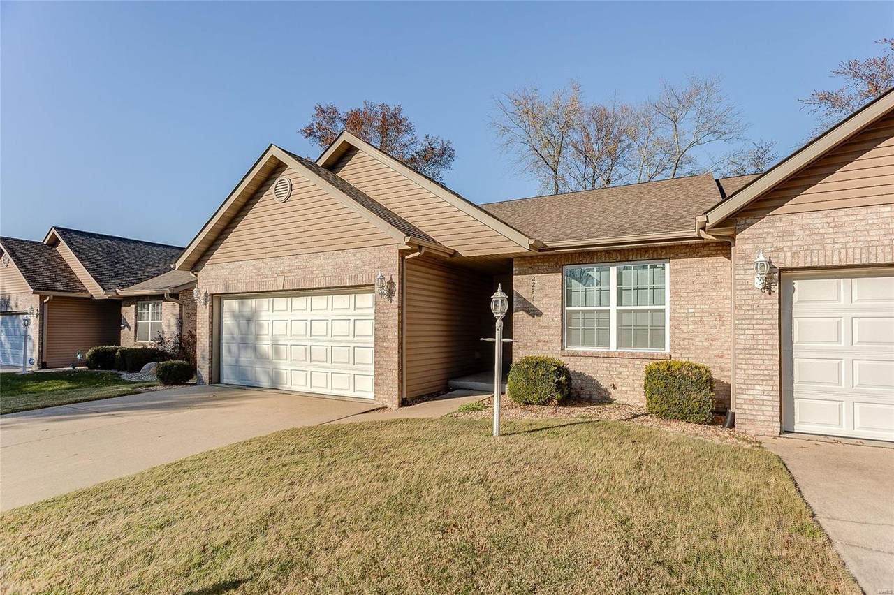 2221 Centreville Avenue - Photo 1