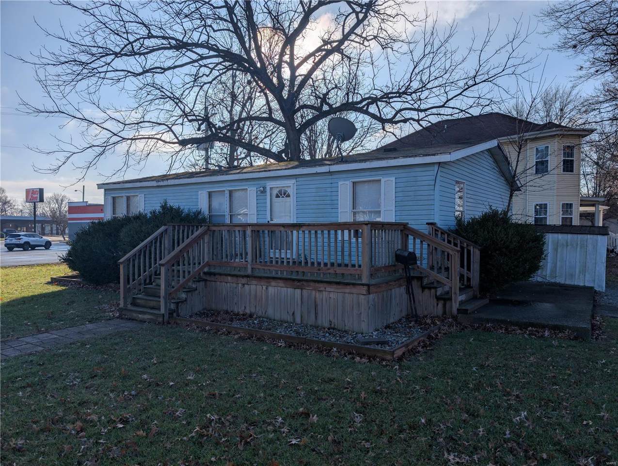 720 Madison Street - Photo 1