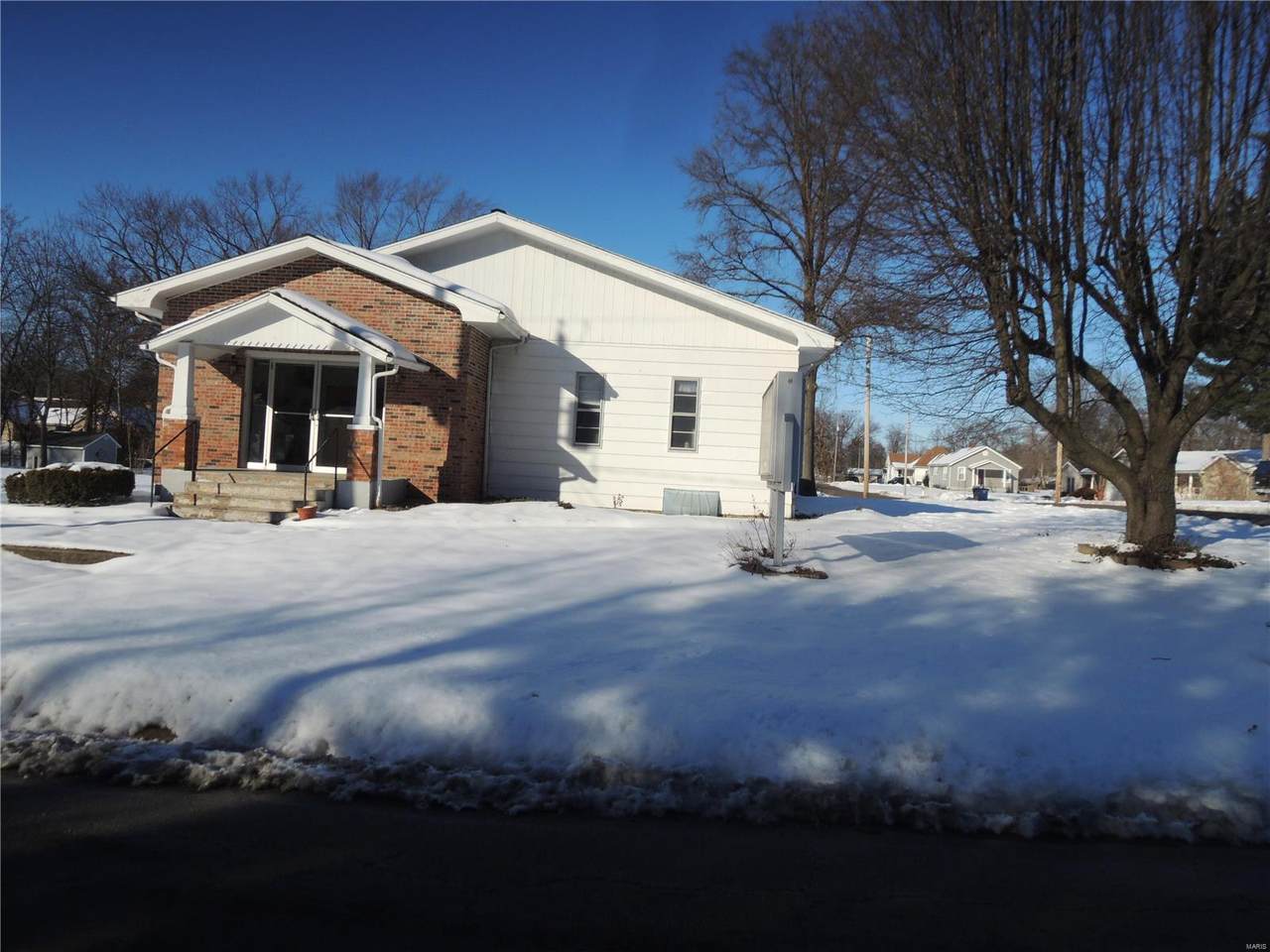 1111 College Avenue - Photo 1
