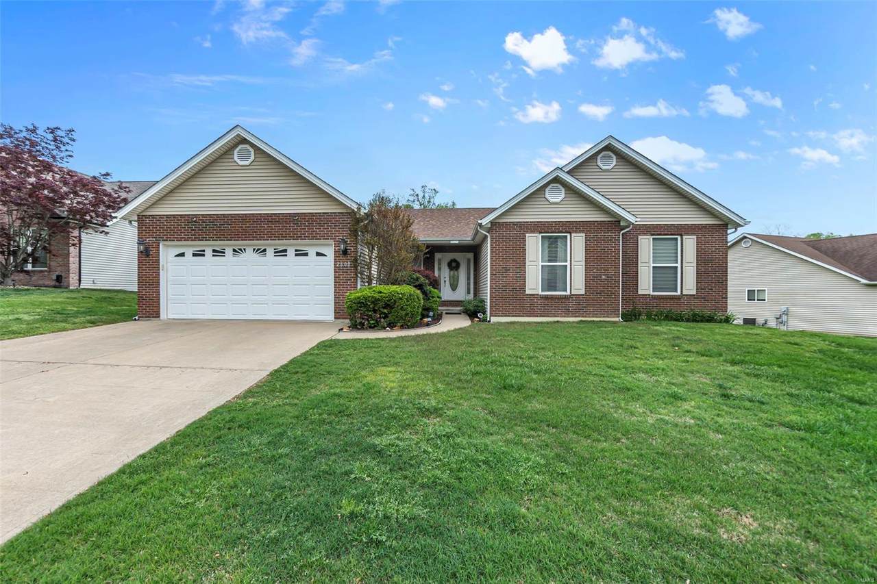 2600 Cobblestone Court - Photo 1