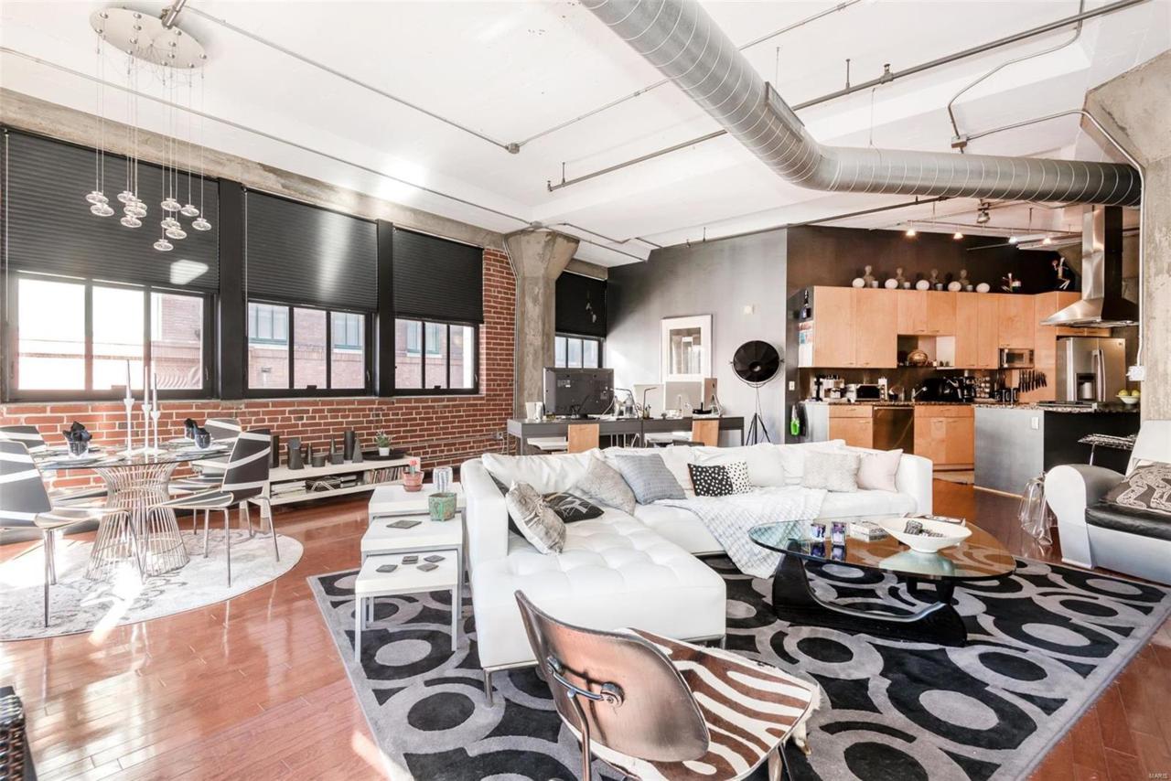 1619 Washington Avenue - Photo 1