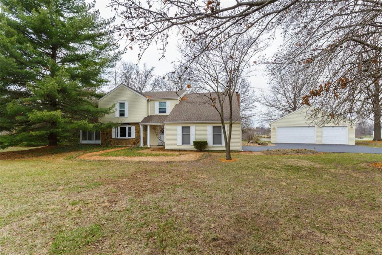 228 Dardenne Farms - Photo 1