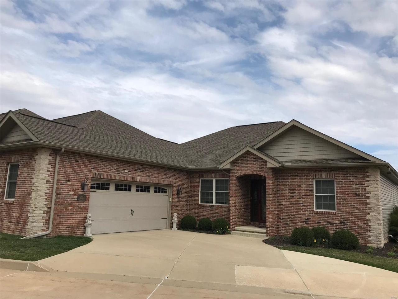 6204 Lauren Lane - Photo 1