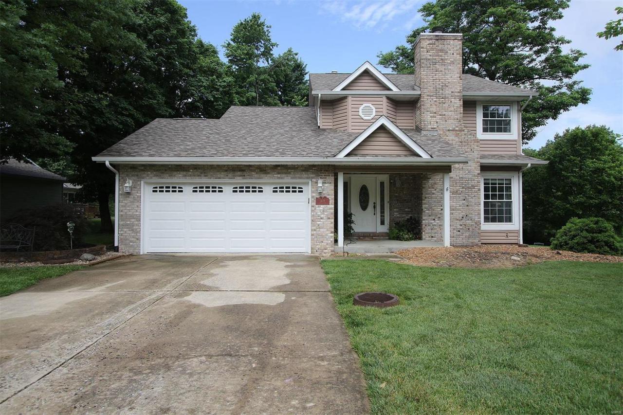 409 Birch - Photo 1