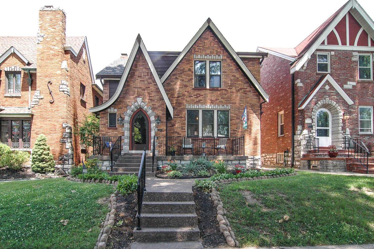 6223 Murdoch Avenue - Photo 1