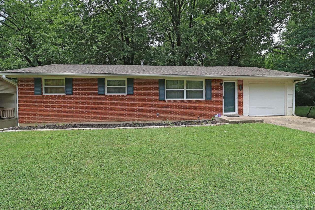 1832 Georgia Street - Photo 1