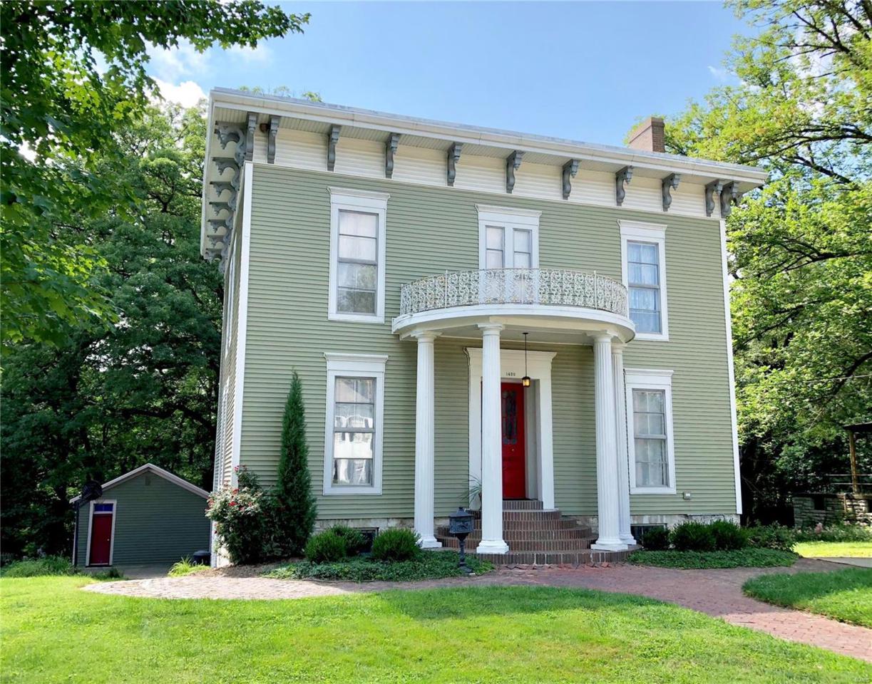 1420 Henry Street - Photo 1