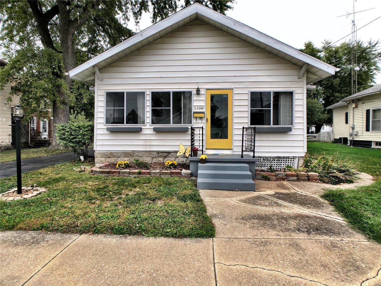 1108 Monroe Street - Photo 1