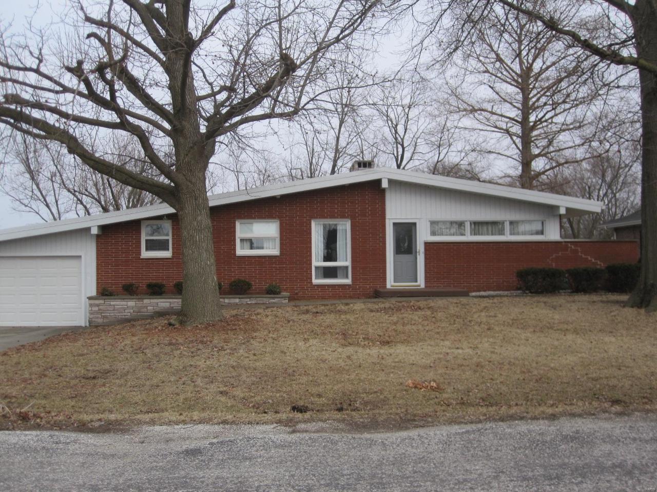 1009 Westlake Drive - Photo 1