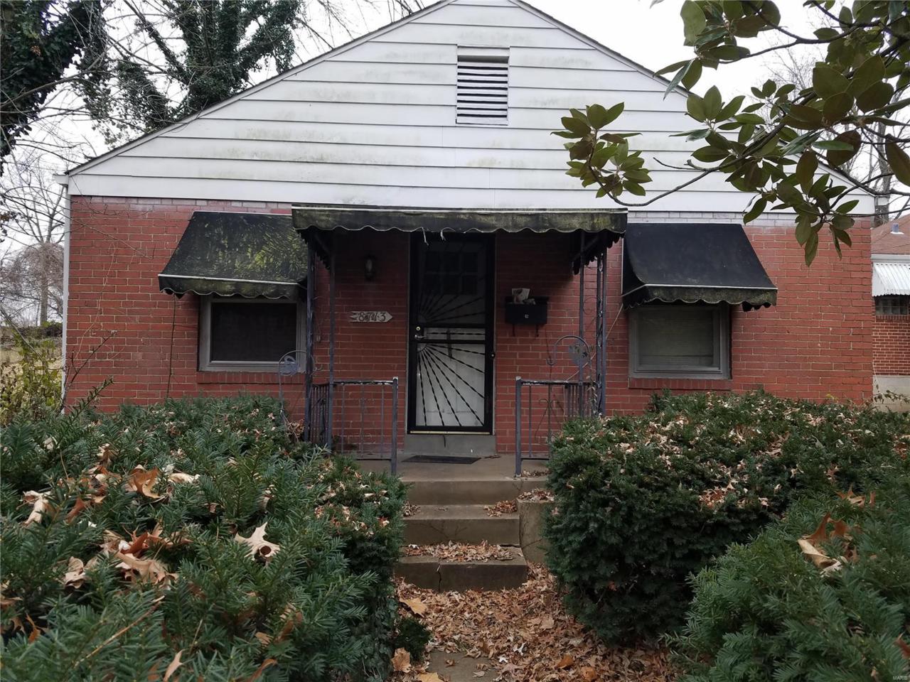 8713 College Avenue - Photo 1