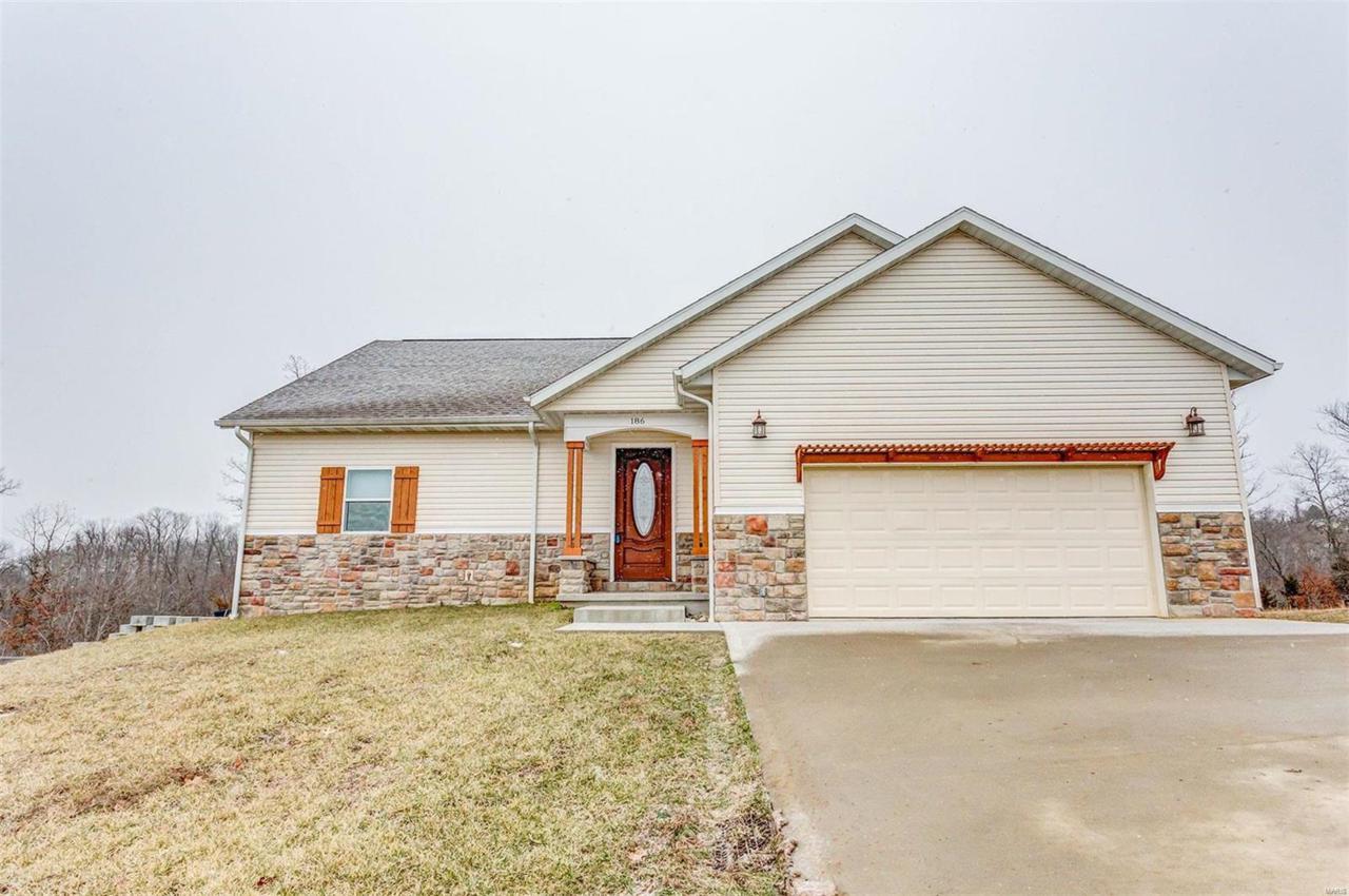 186 Ridgeview Drive - Photo 1
