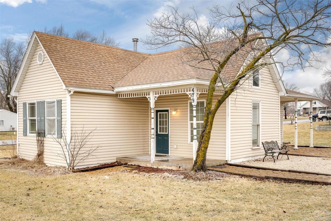 479 Washington Street - Photo 1