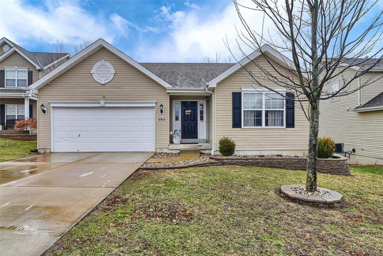 6912 Eagle Crest - Photo 1