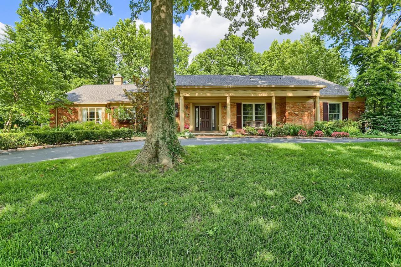 2416 White Stable - Photo 1