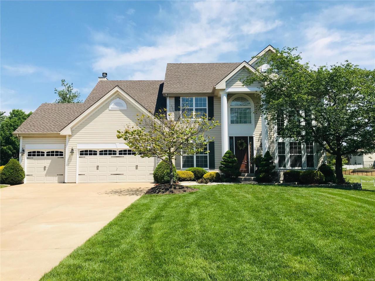 123 Derbyshire Lane - Photo 1