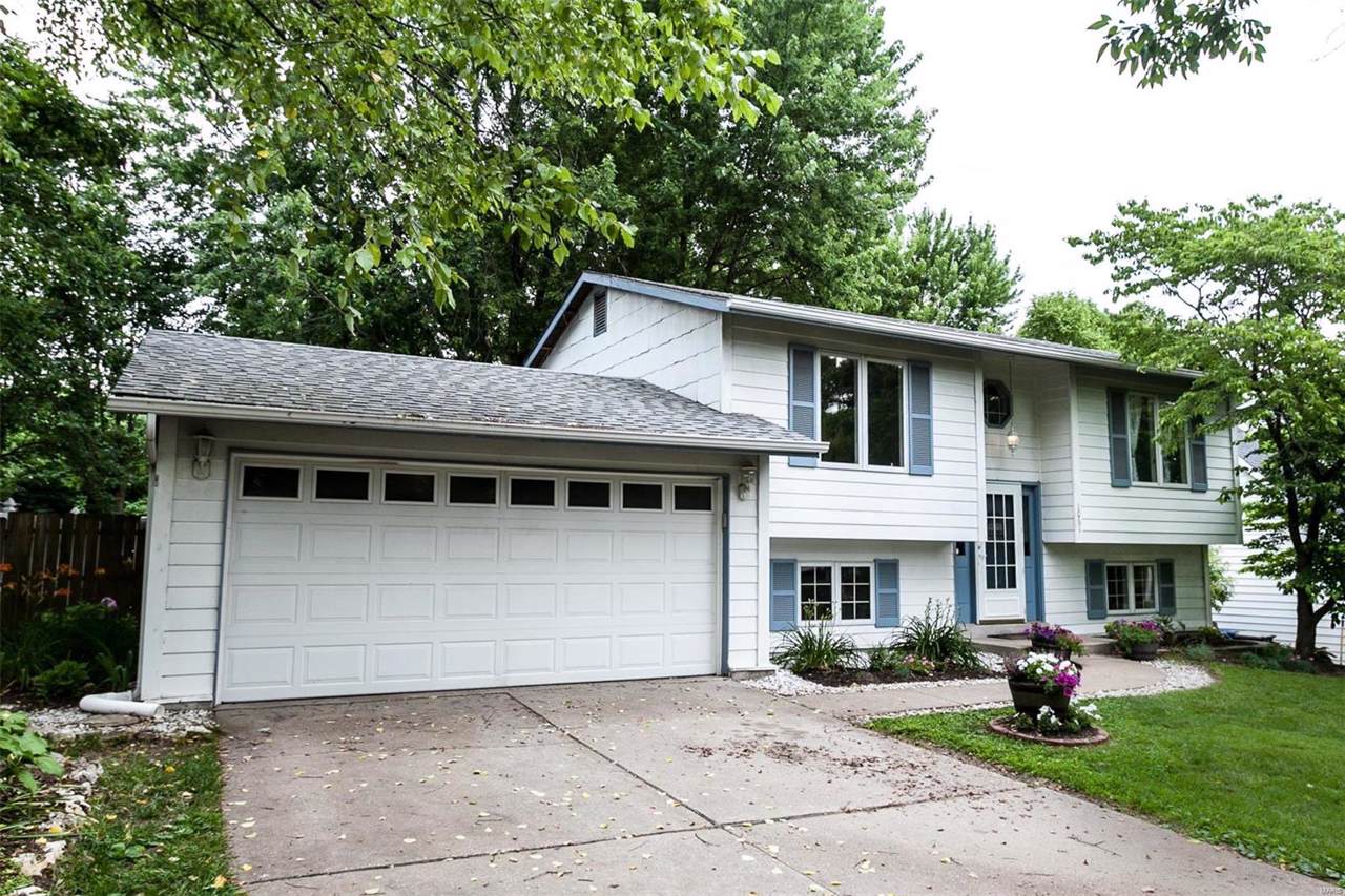 1061 Driftwood Trails Drive - Photo 1