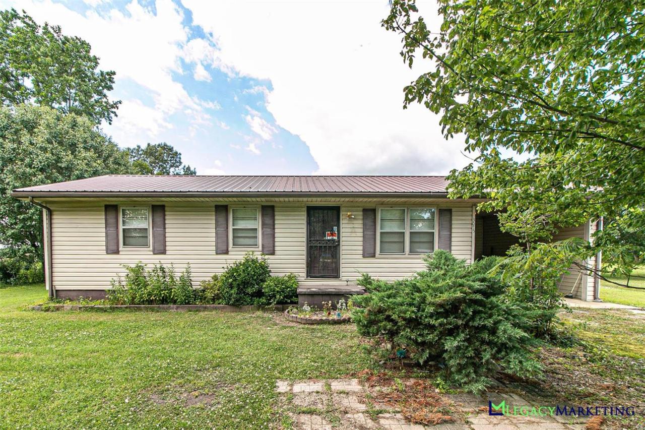 3071 Hwy 51 - Photo 1