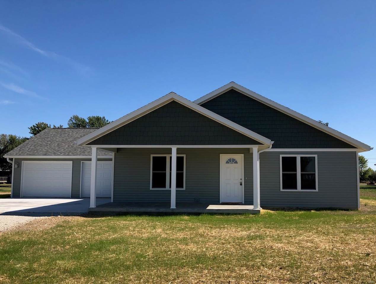 324 Walnut - Photo 1