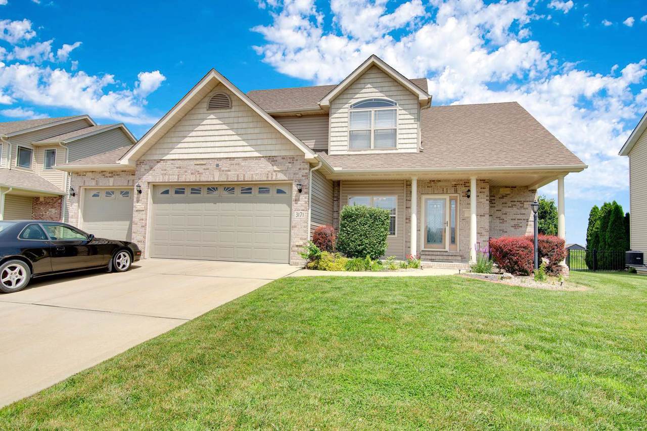 3171 Alexandria Drive - Photo 1