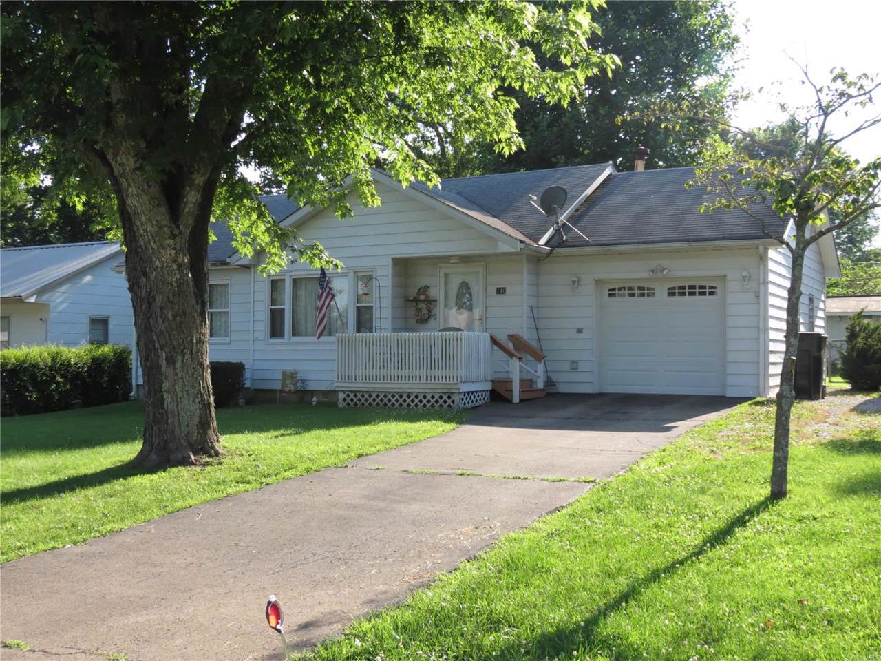140 Pine Street - Photo 1