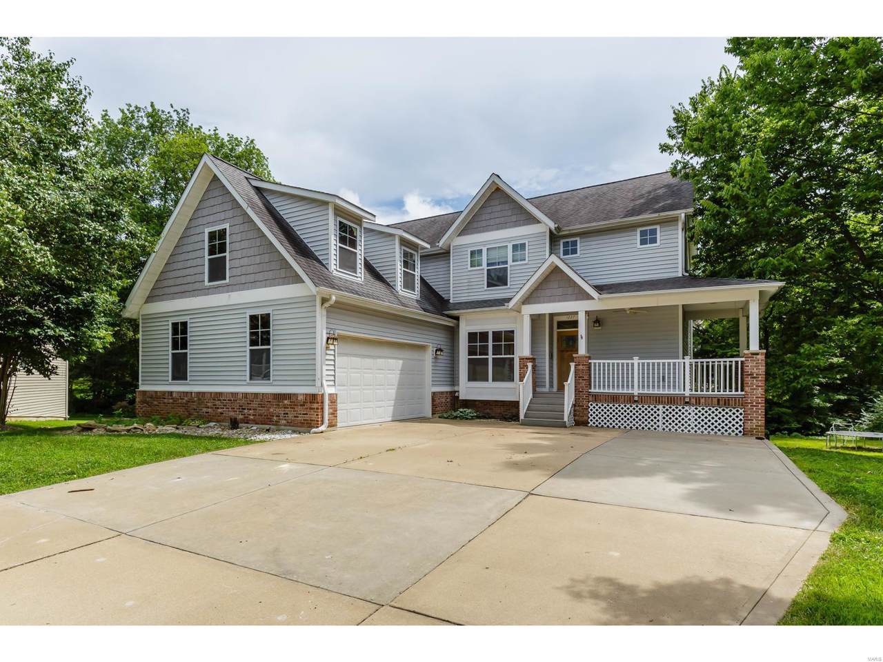 1227 Kennington Court - Photo 1