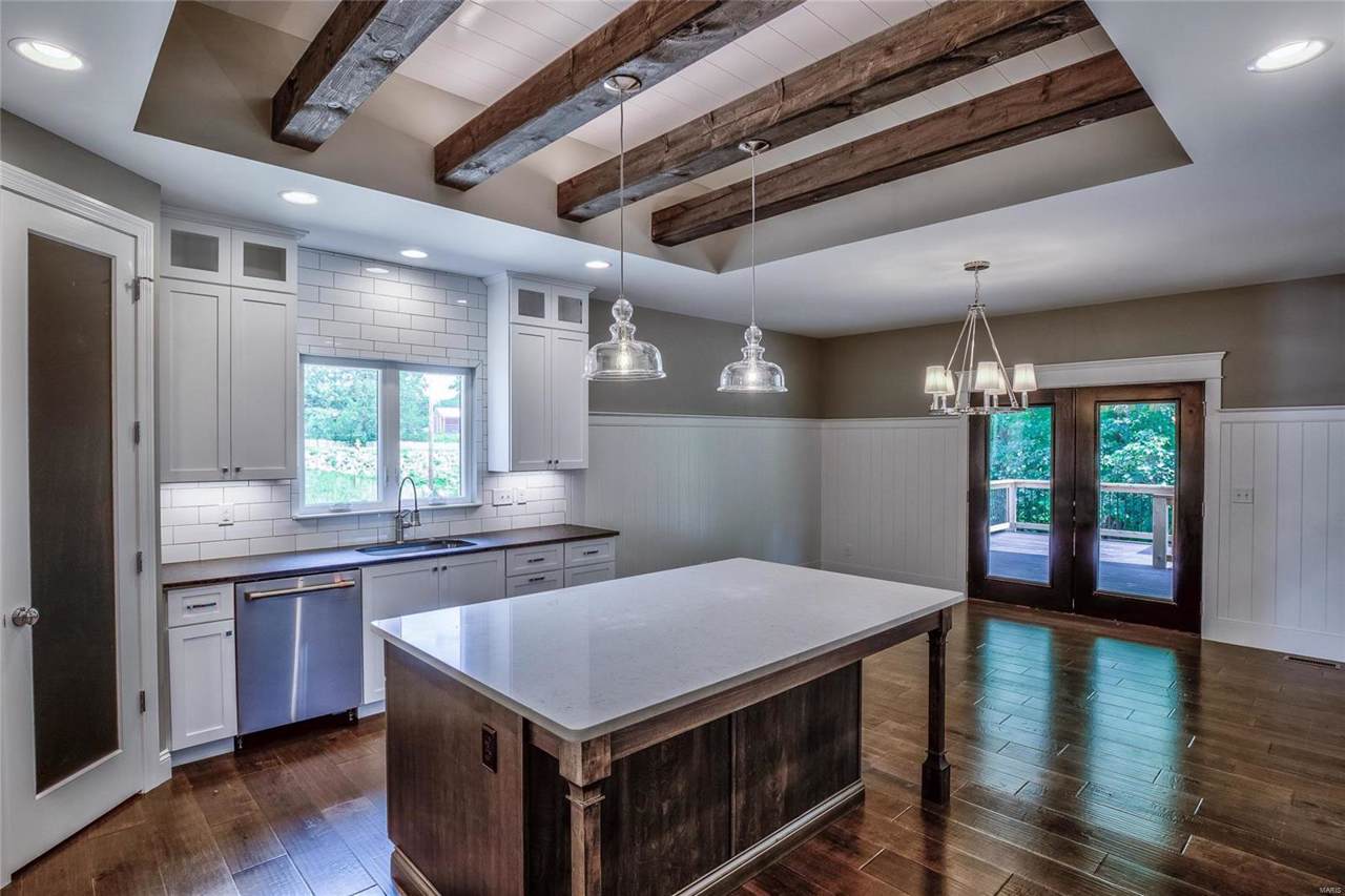 104 Chapel Grove - Photo 1