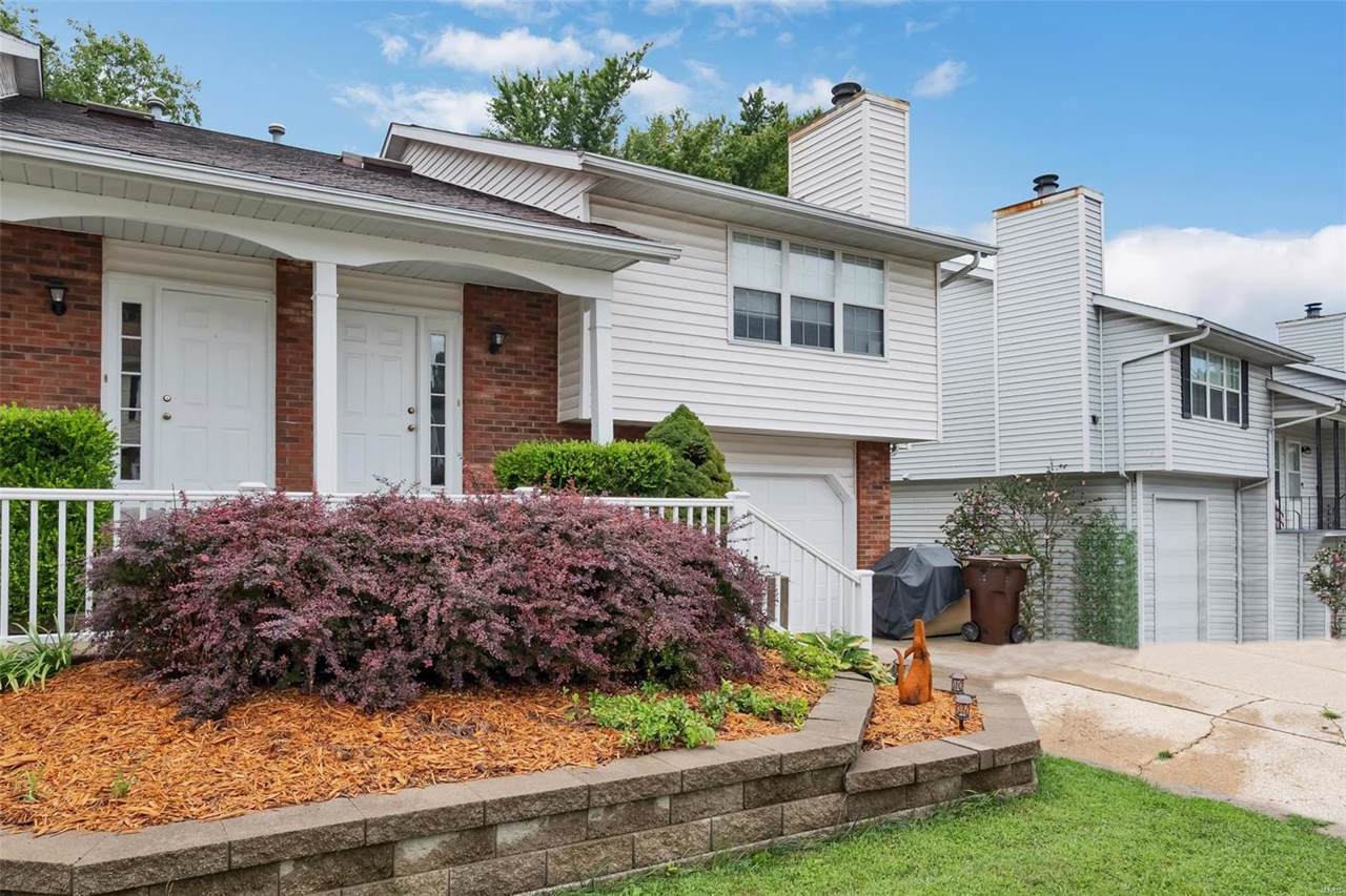 330 Spencer Place - Photo 1