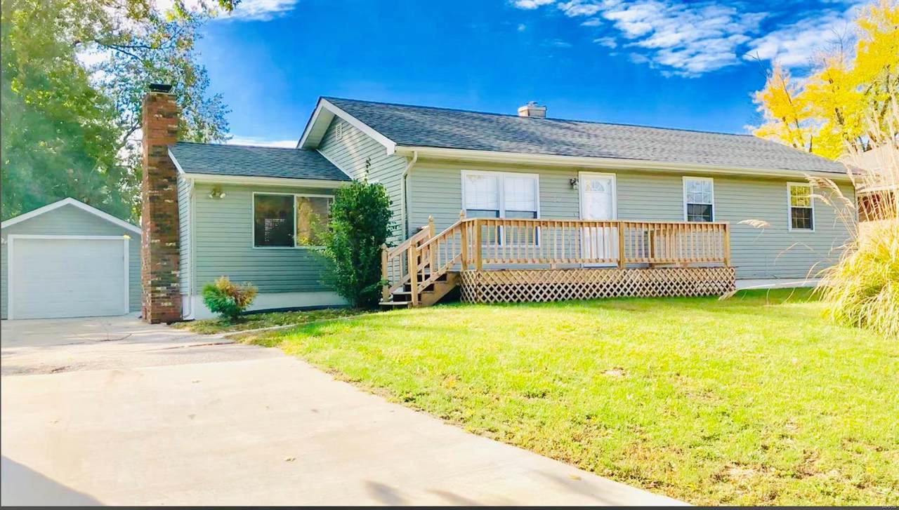 2405 Woodcrest Drive - Photo 1