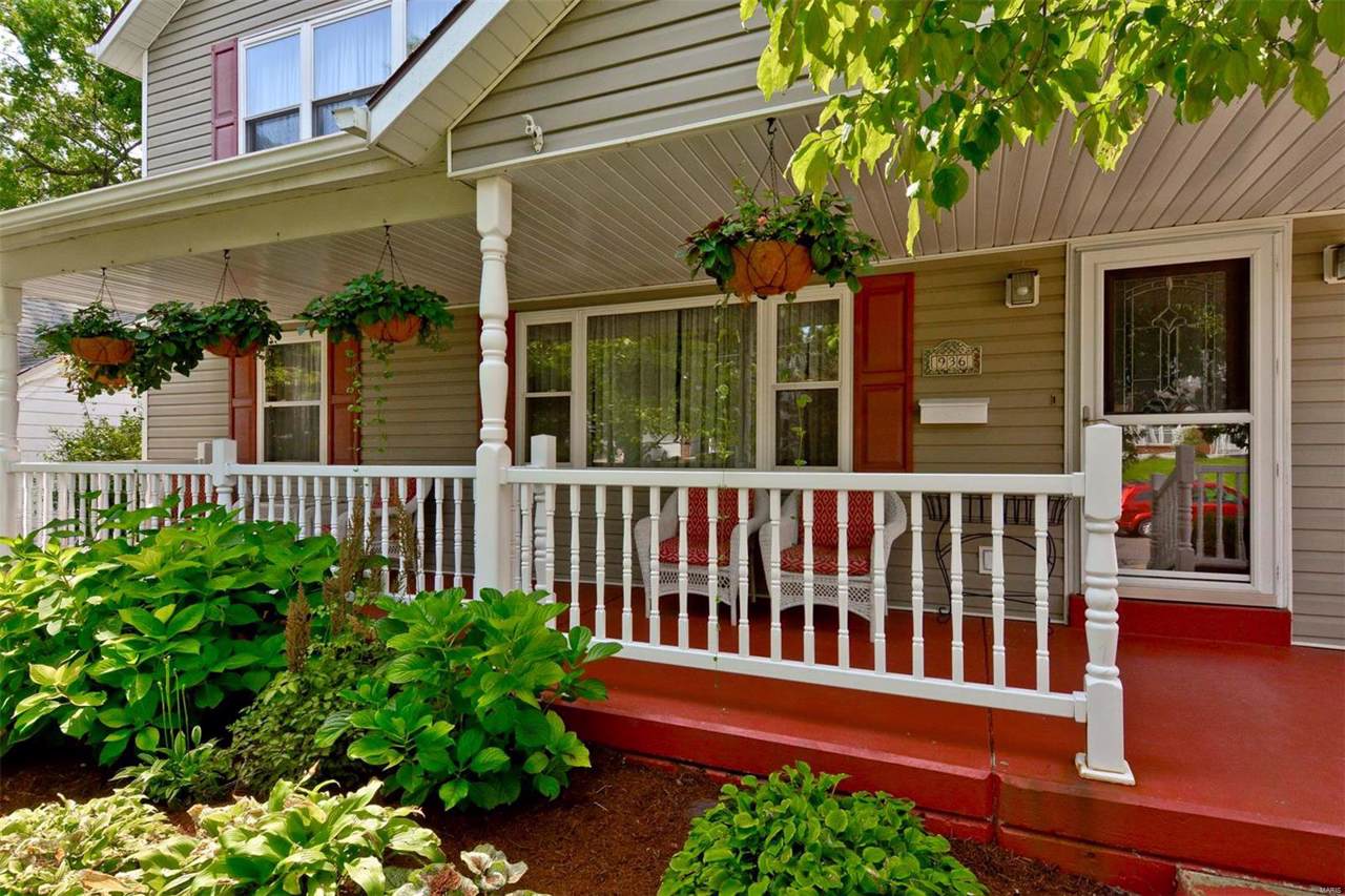 936 Chelsea Avenue - Photo 1