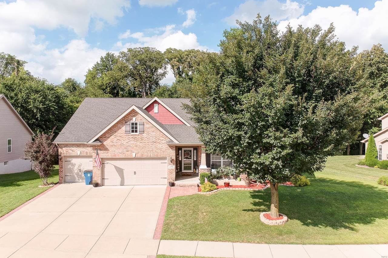2587 London Lane - Photo 1
