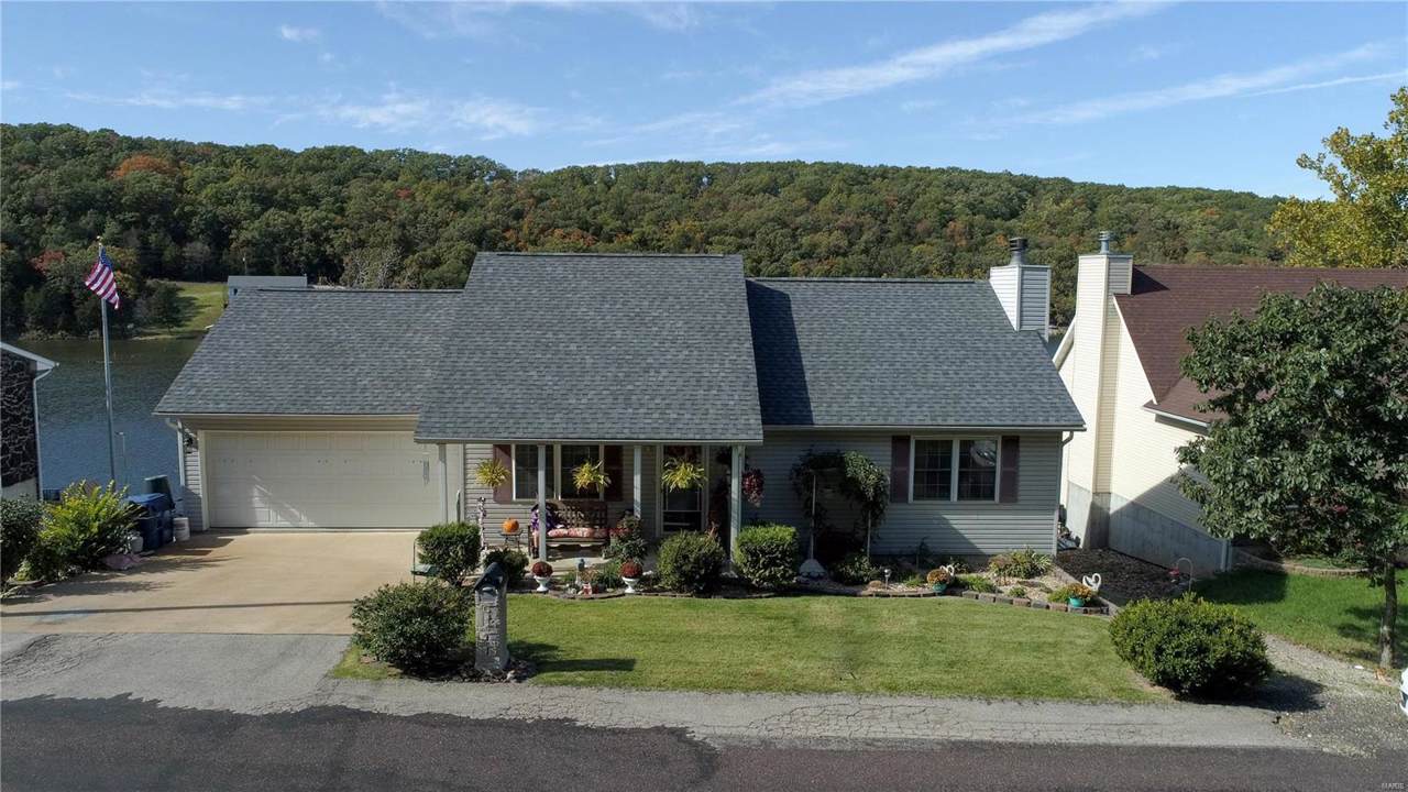 1541 Lakeshore Drive - Photo 1 1541 Lakeshore Drive - Photo 1