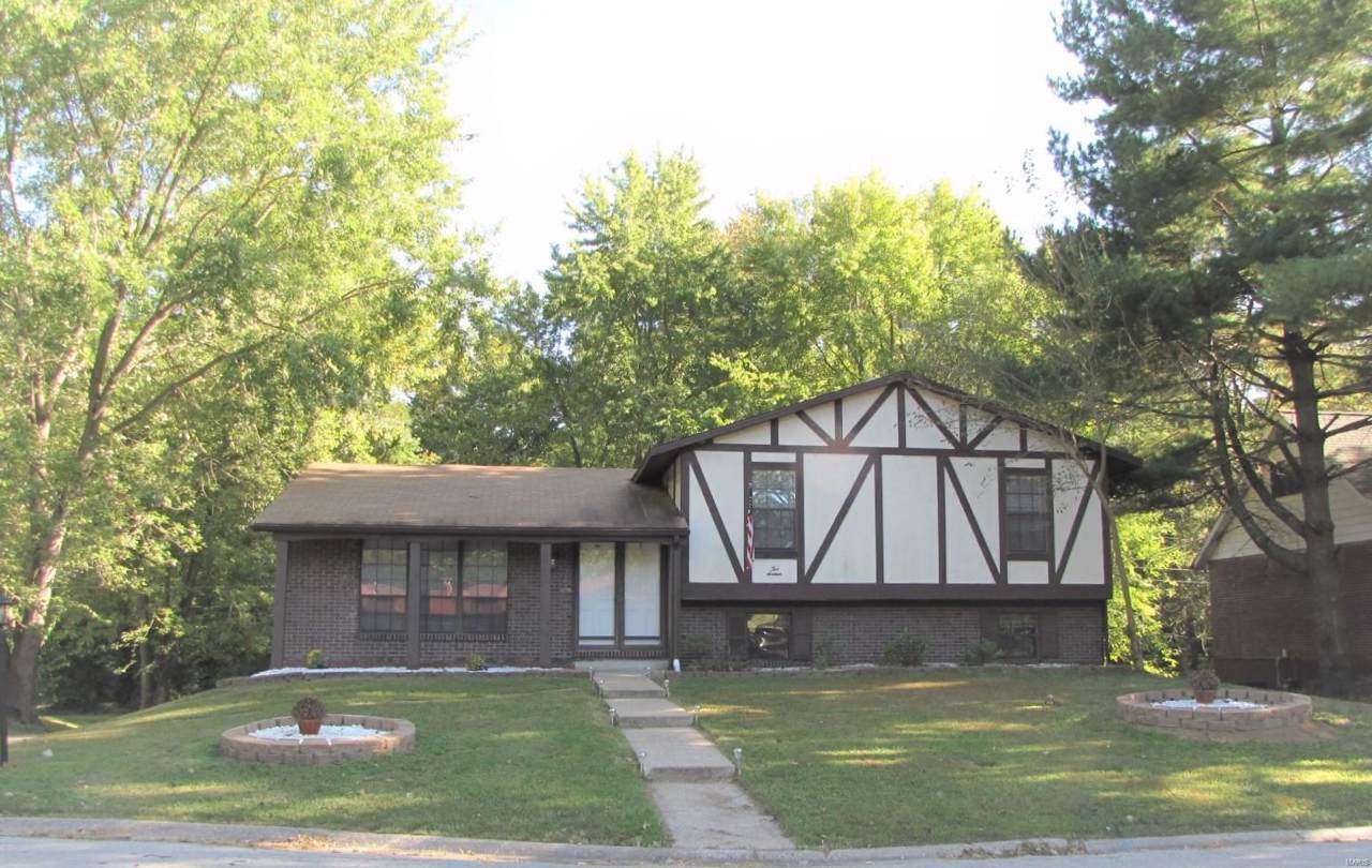 216 Bobbie Drive - Photo 1