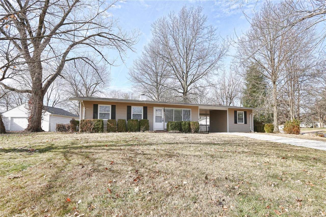 802 Ganahl Drive - Photo 1