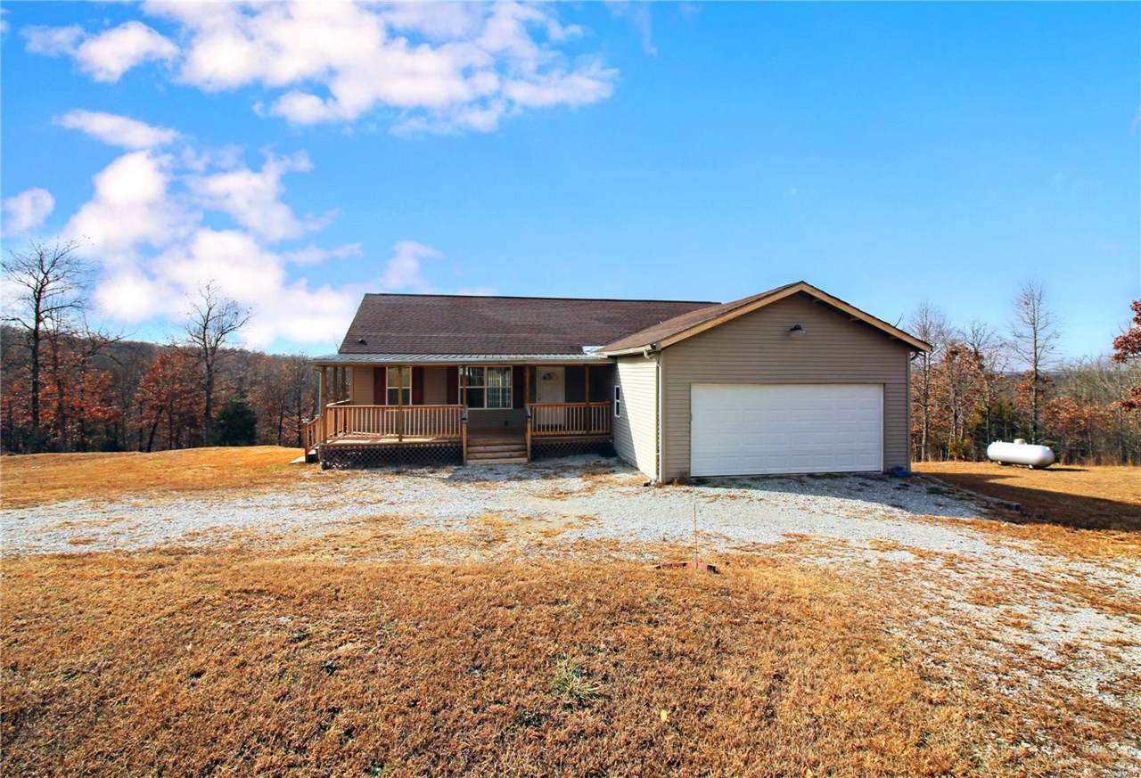 15145 Heritage Road - Photo 1