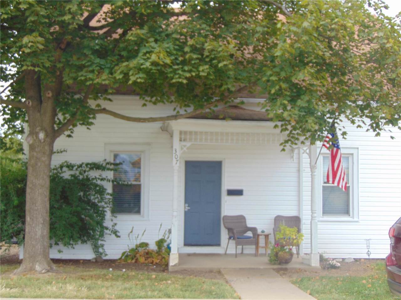 307 Legion Avenue - Photo 1