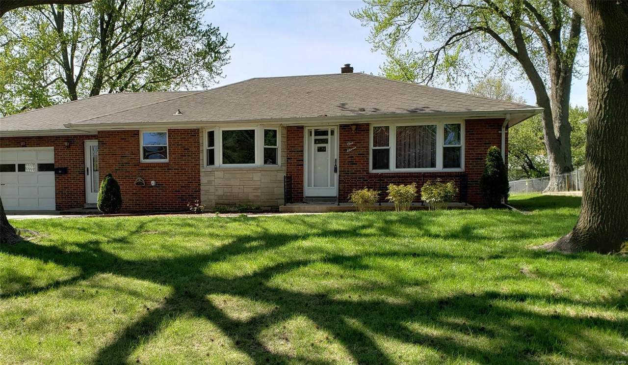 111 Delmar Avenue - Photo 1