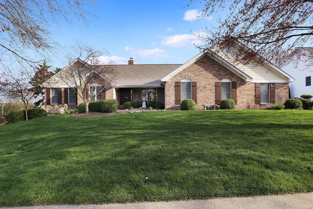 202 Abbey Glen Lane - Photo 1