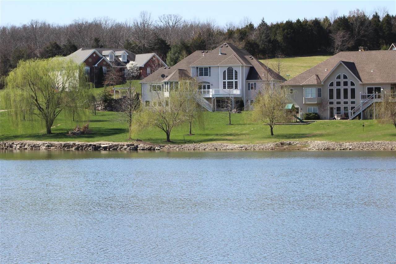 918 Cobblestone Drive - Photo 1