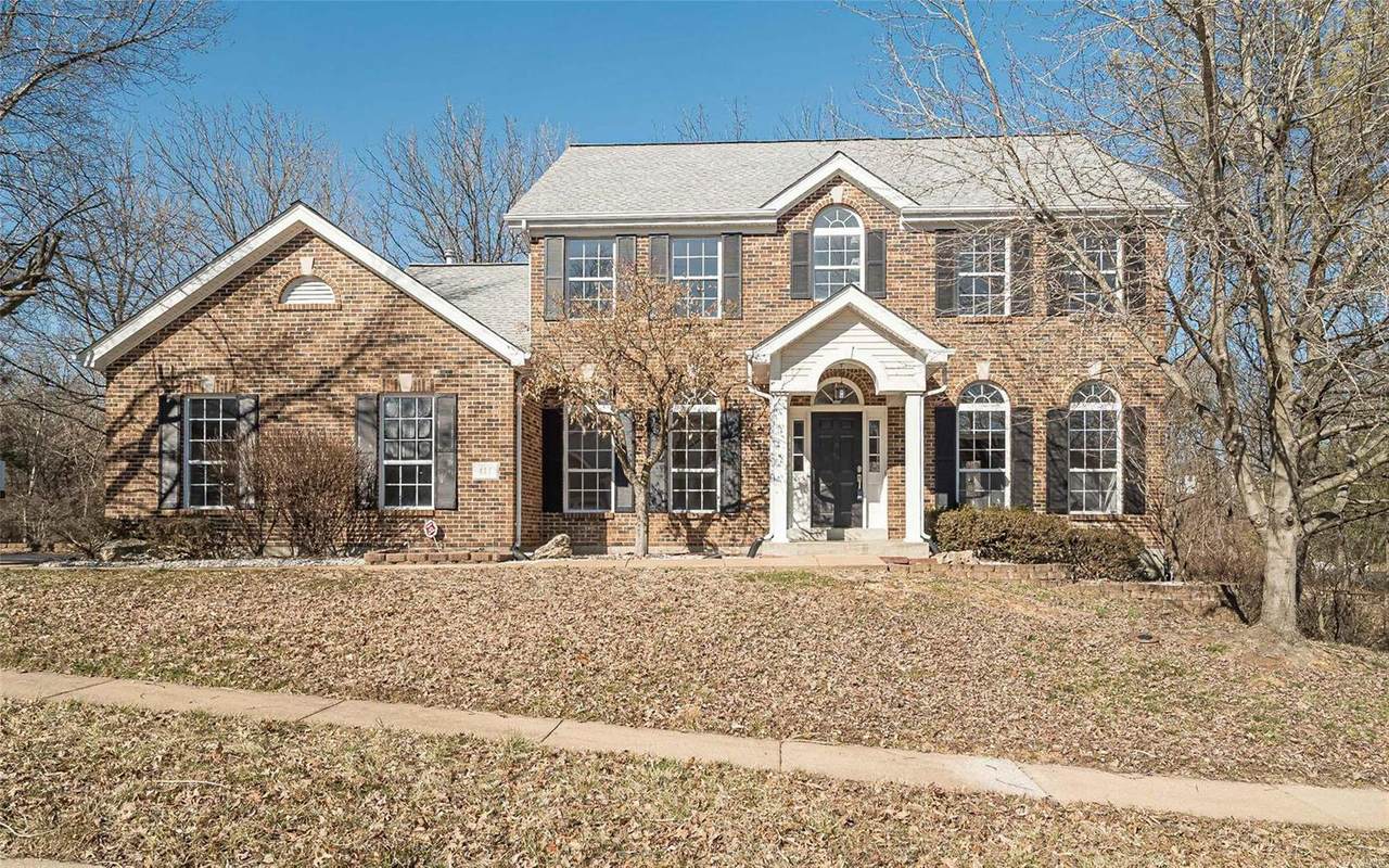 411 Pine Hollow Court - Photo 1