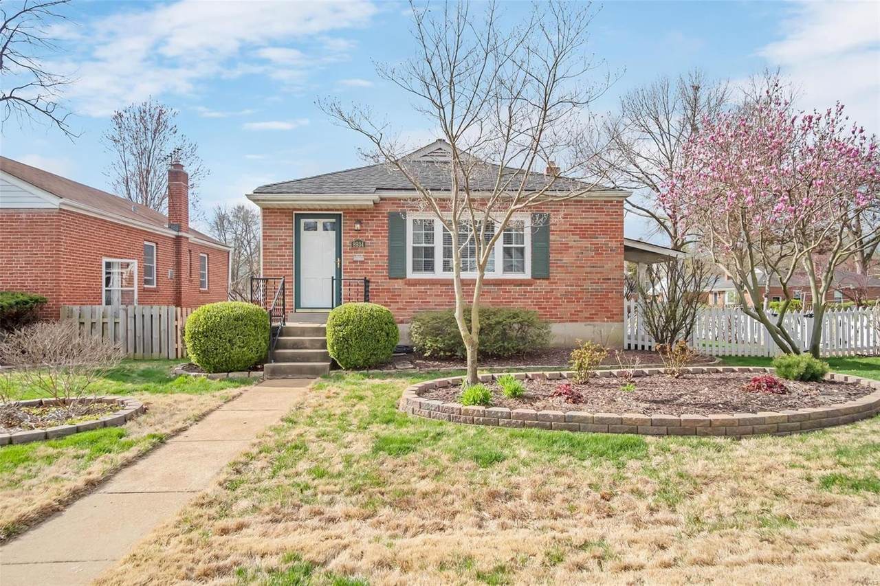 8934 White Avenue - Photo 1